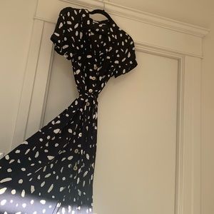 Aritzia Wilfred blue and white collard dress.